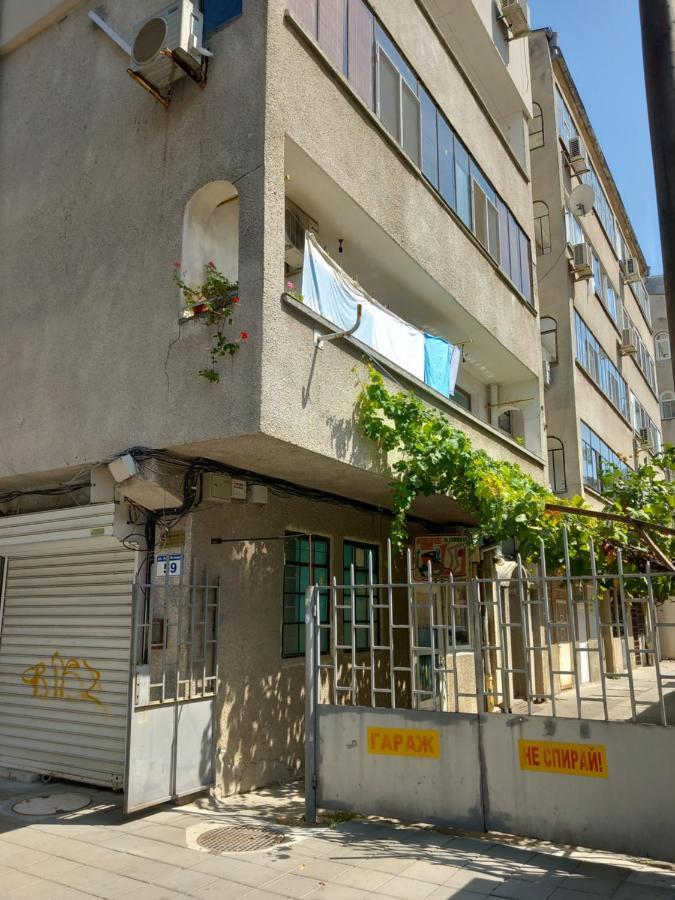 Sea Central Apartment Burgas Bagian luar foto